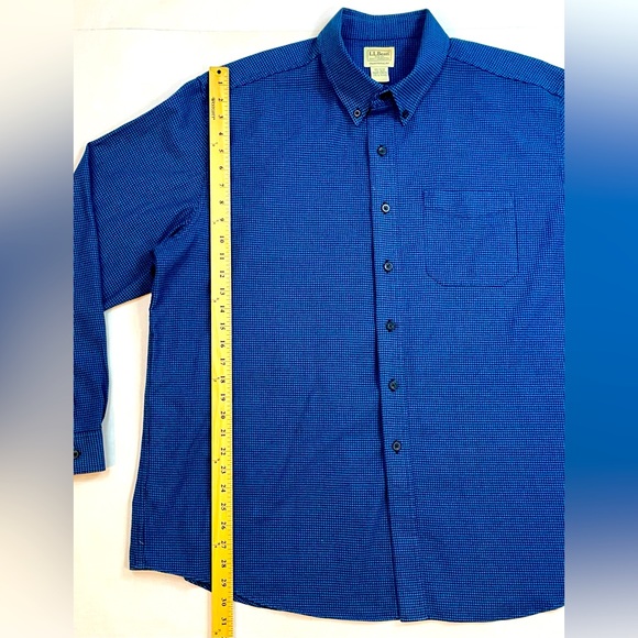 Men’s size XXL. L.L. Bean brand. Long sleeve flannel material button down shirt. - Picture 3 of 5